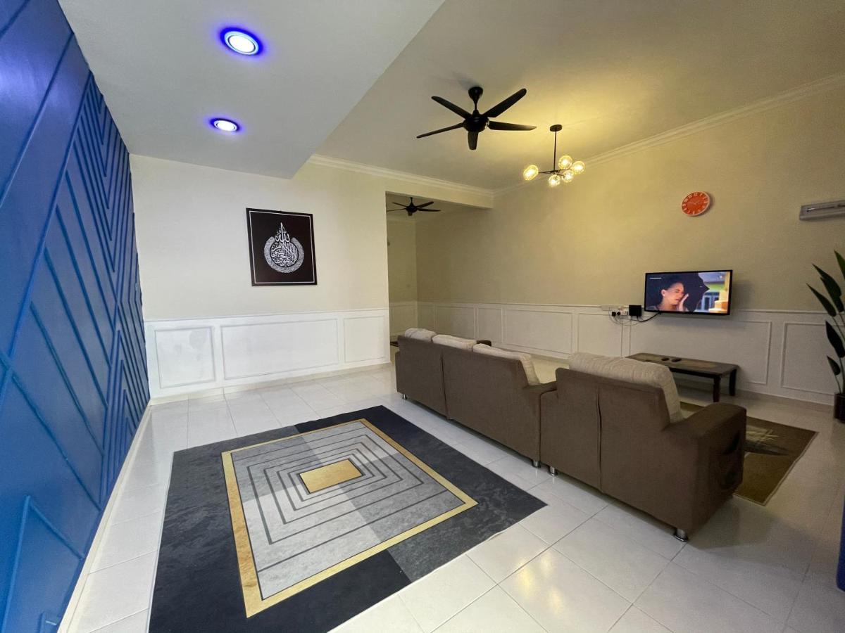 No 61 Nazirin Homestay Tmn Indah Raya 2 Manjung Lumut Extérieur photo