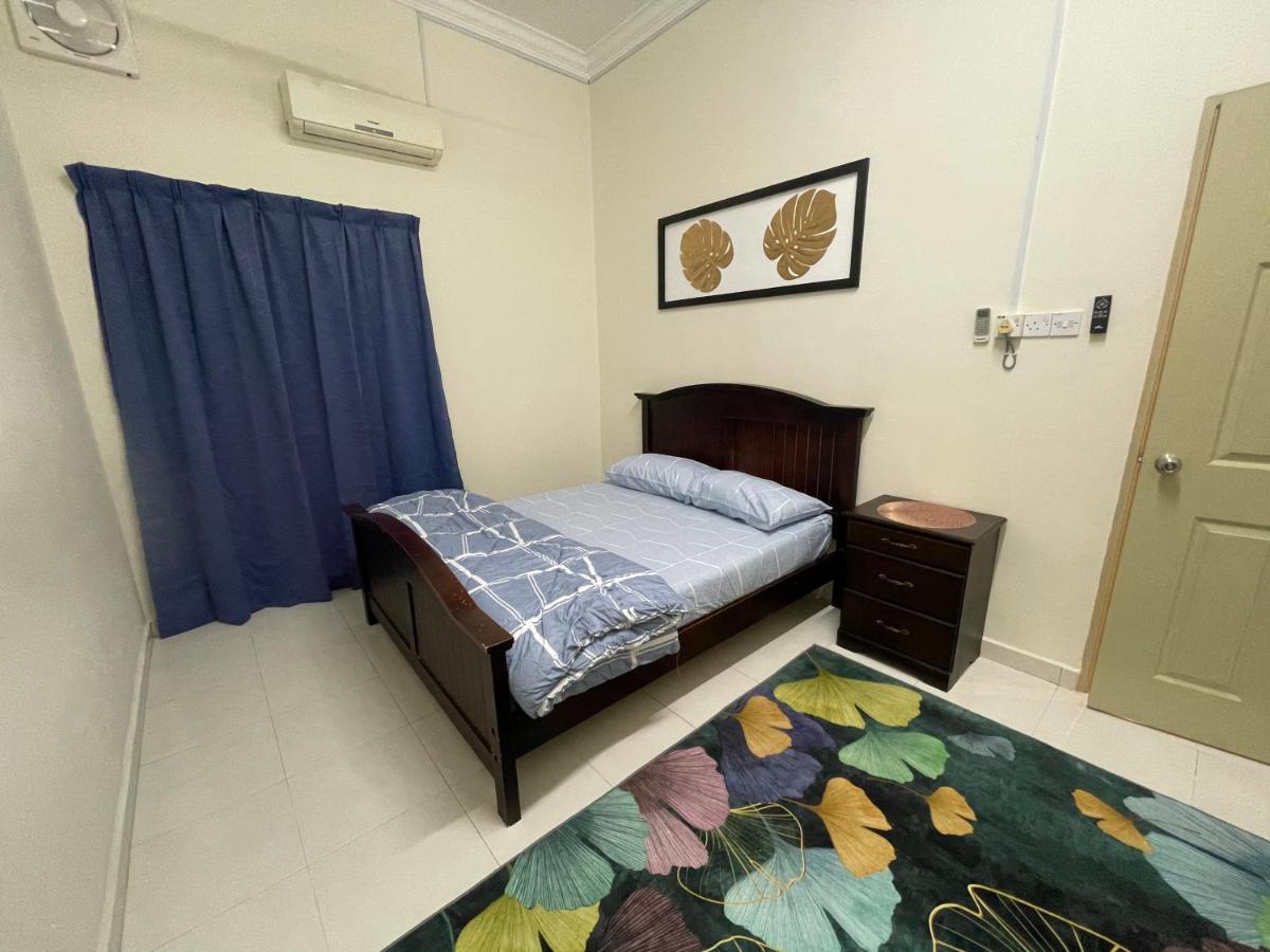 No 61 Nazirin Homestay Tmn Indah Raya 2 Manjung Lumut Extérieur photo